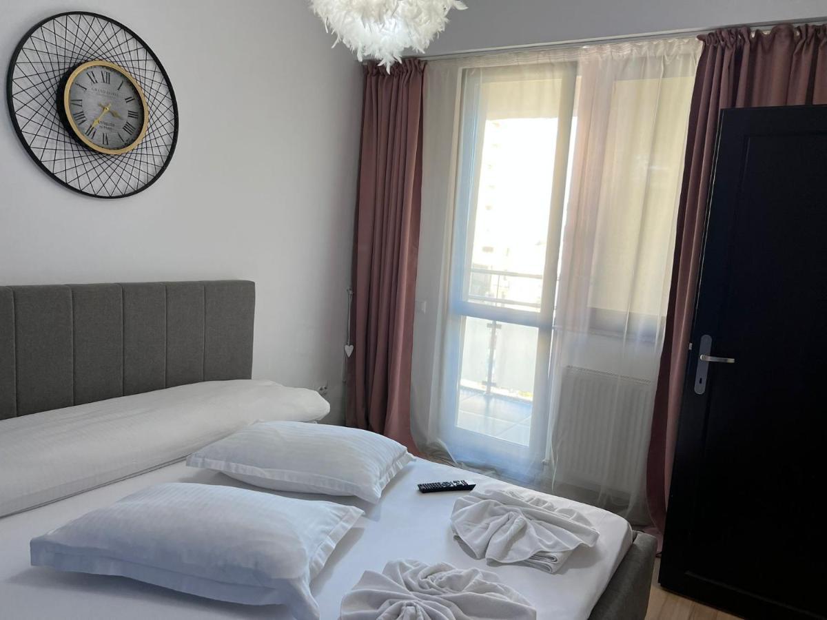 Studios & Apartments Palas By Glam At Lazar Towers Iasi Bagian luar foto