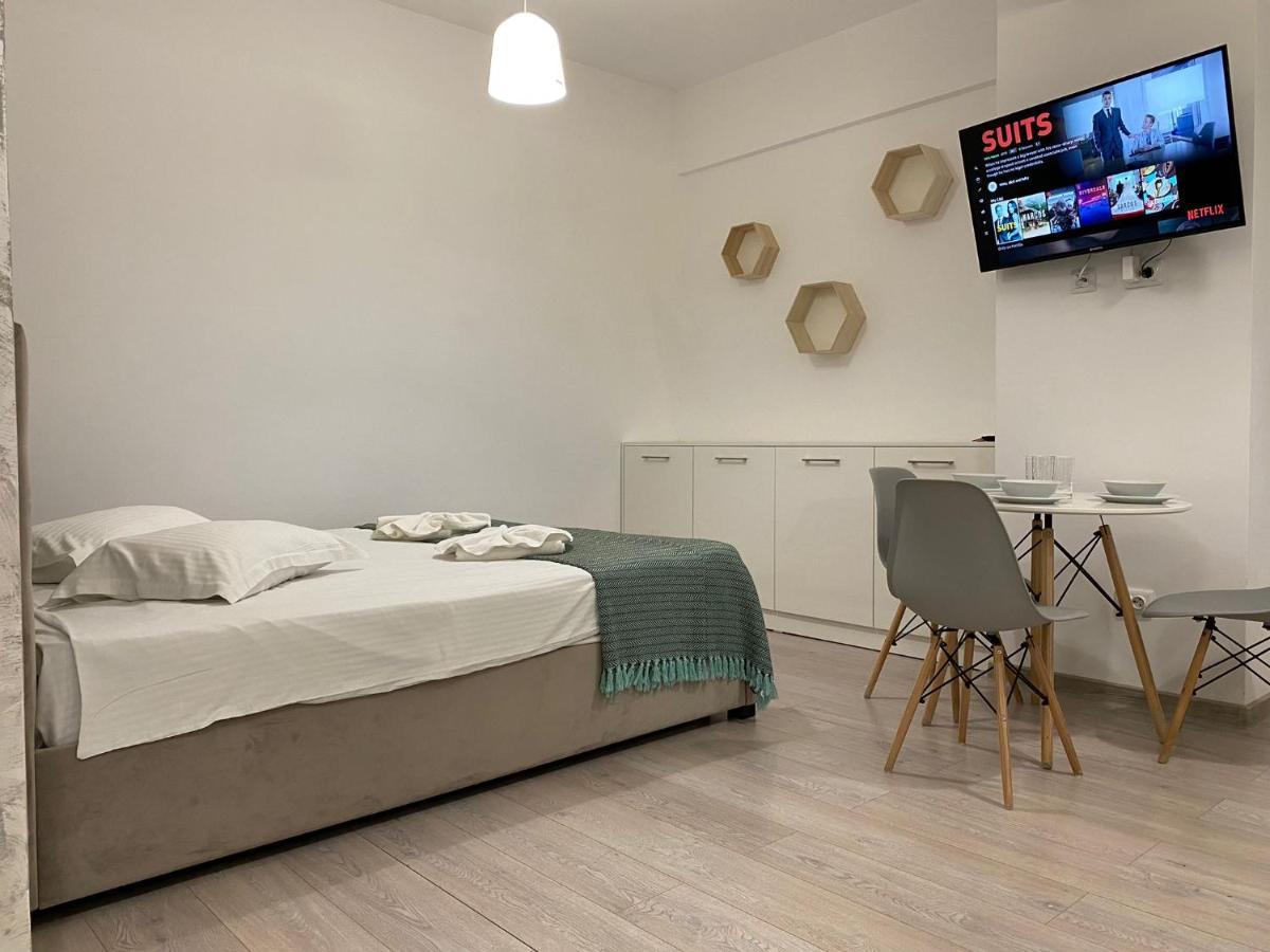 Studios & Apartments Palas By Glam At Lazar Towers Iasi Bagian luar foto
