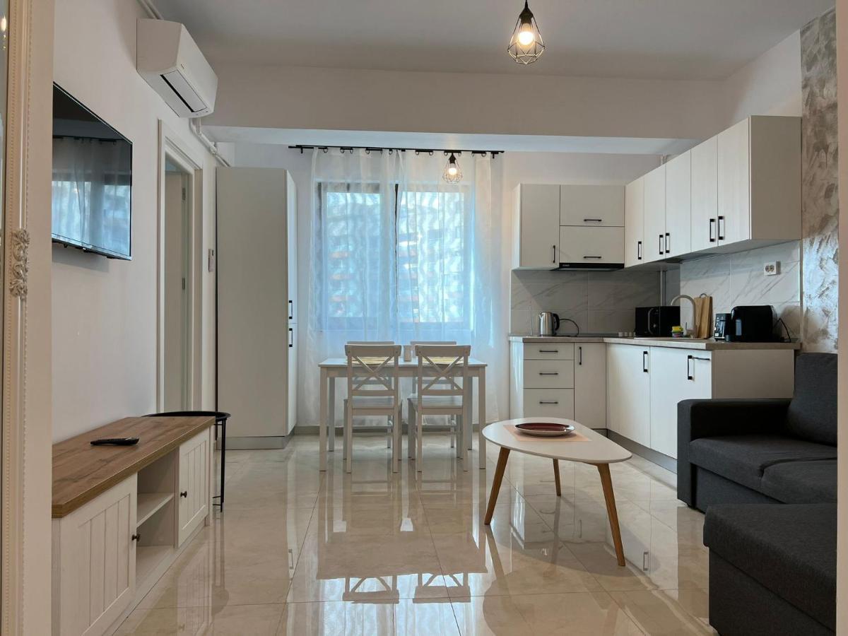 Studios & Apartments Palas By Glam At Lazar Towers Iasi Bagian luar foto