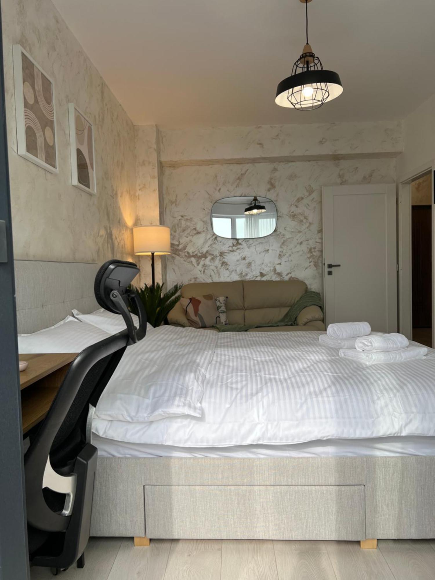 Studios & Apartments Palas By Glam At Lazar Towers Iasi Bagian luar foto