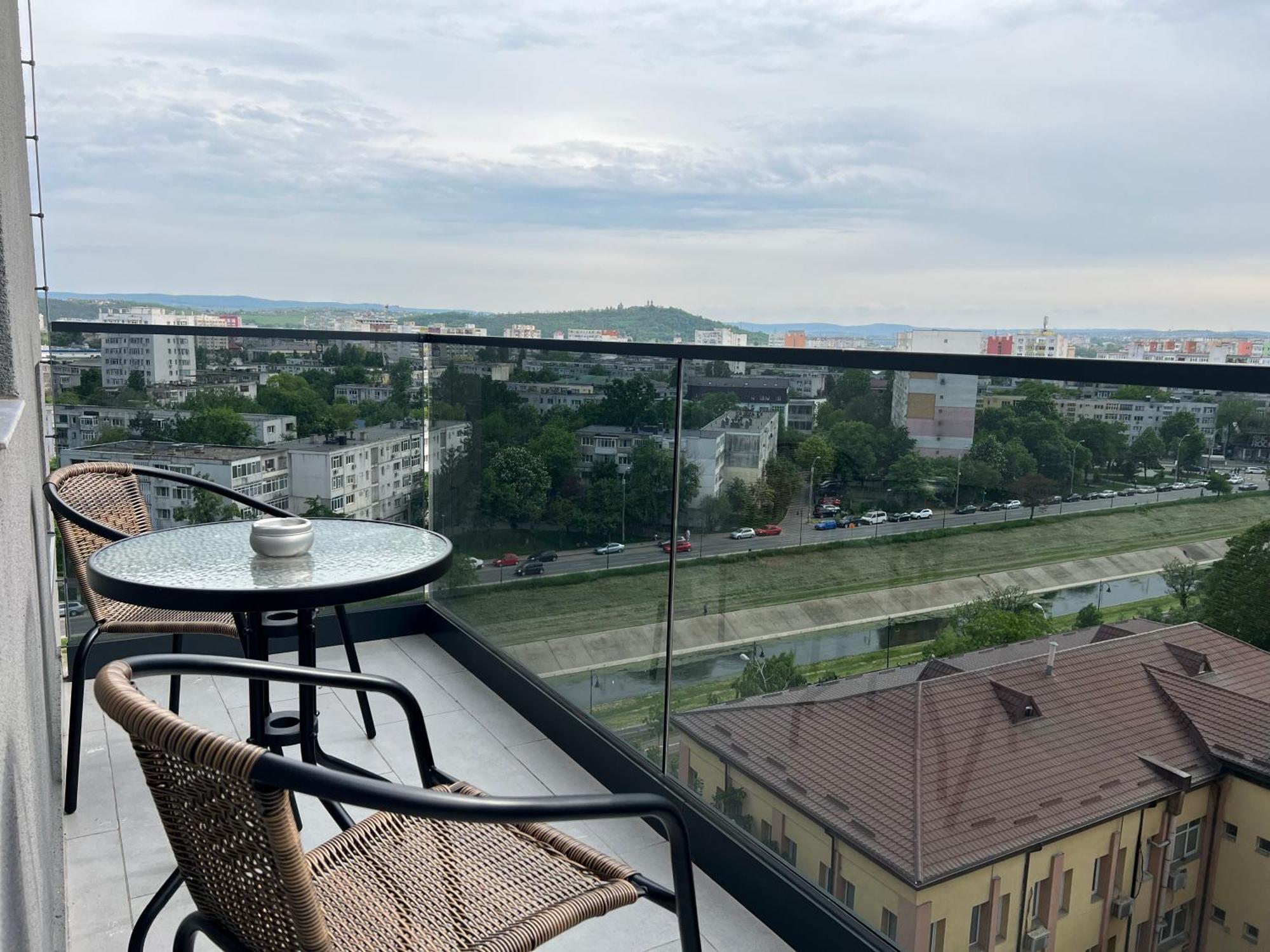 Studios & Apartments Palas By Glam At Lazar Towers Iasi Bagian luar foto