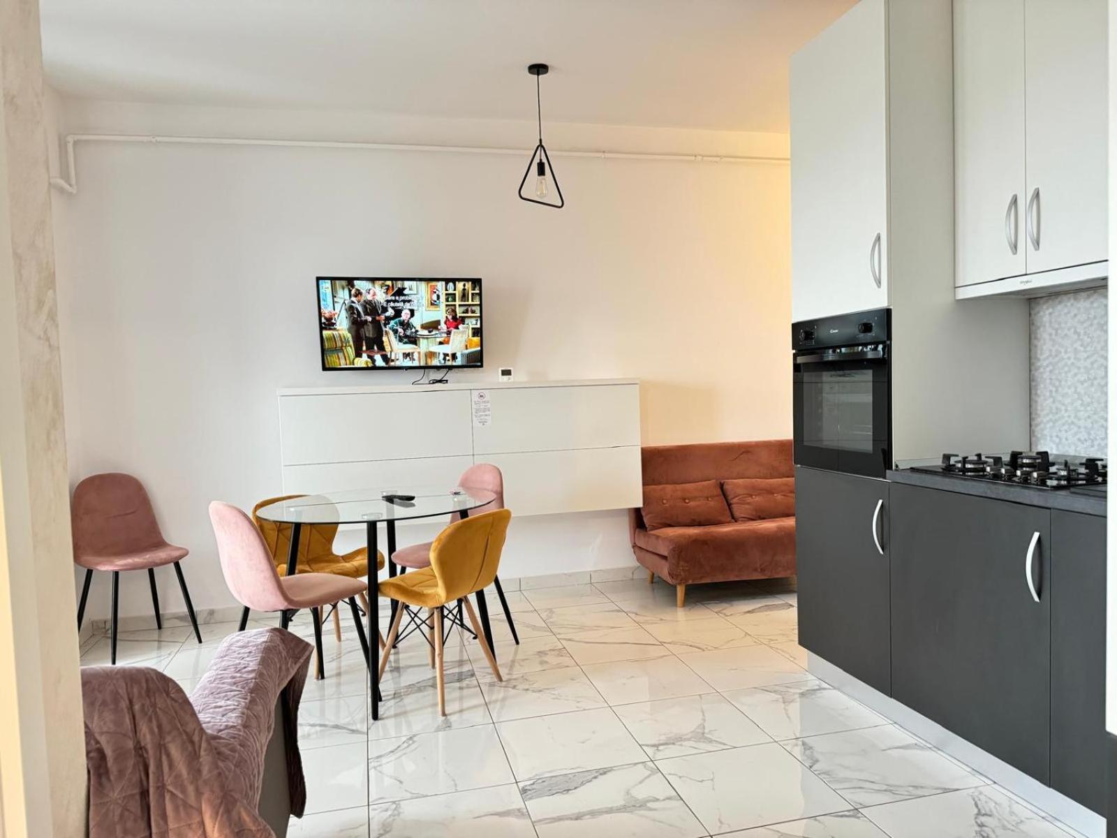 Studios & Apartments Palas By Glam At Lazar Towers Iasi Bagian luar foto