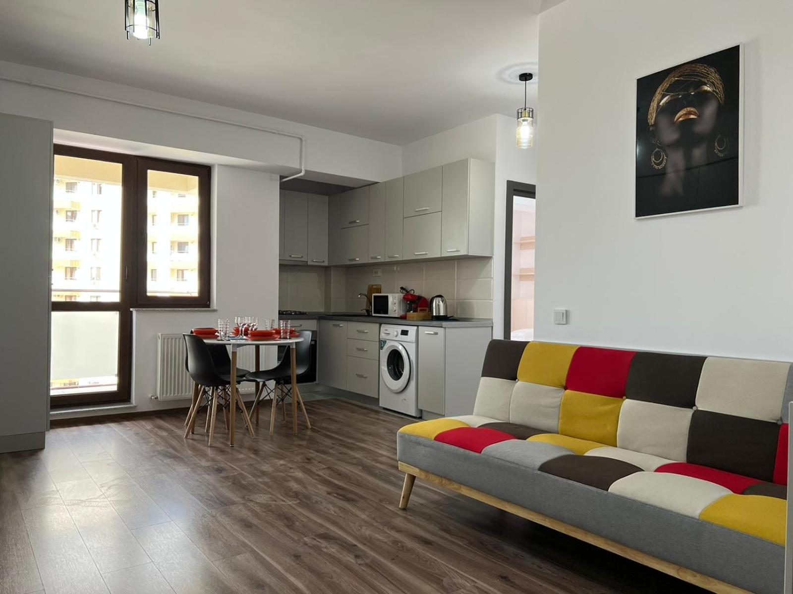 Studios & Apartments Palas By Glam At Lazar Towers Iasi Bagian luar foto