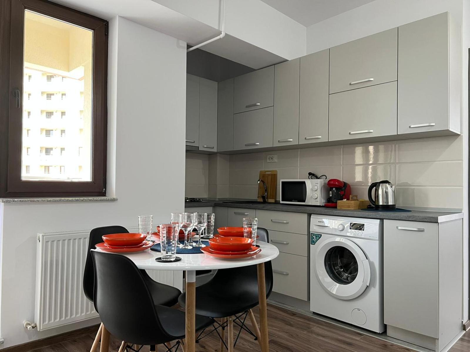Studios & Apartments Palas By Glam At Lazar Towers Iasi Bagian luar foto