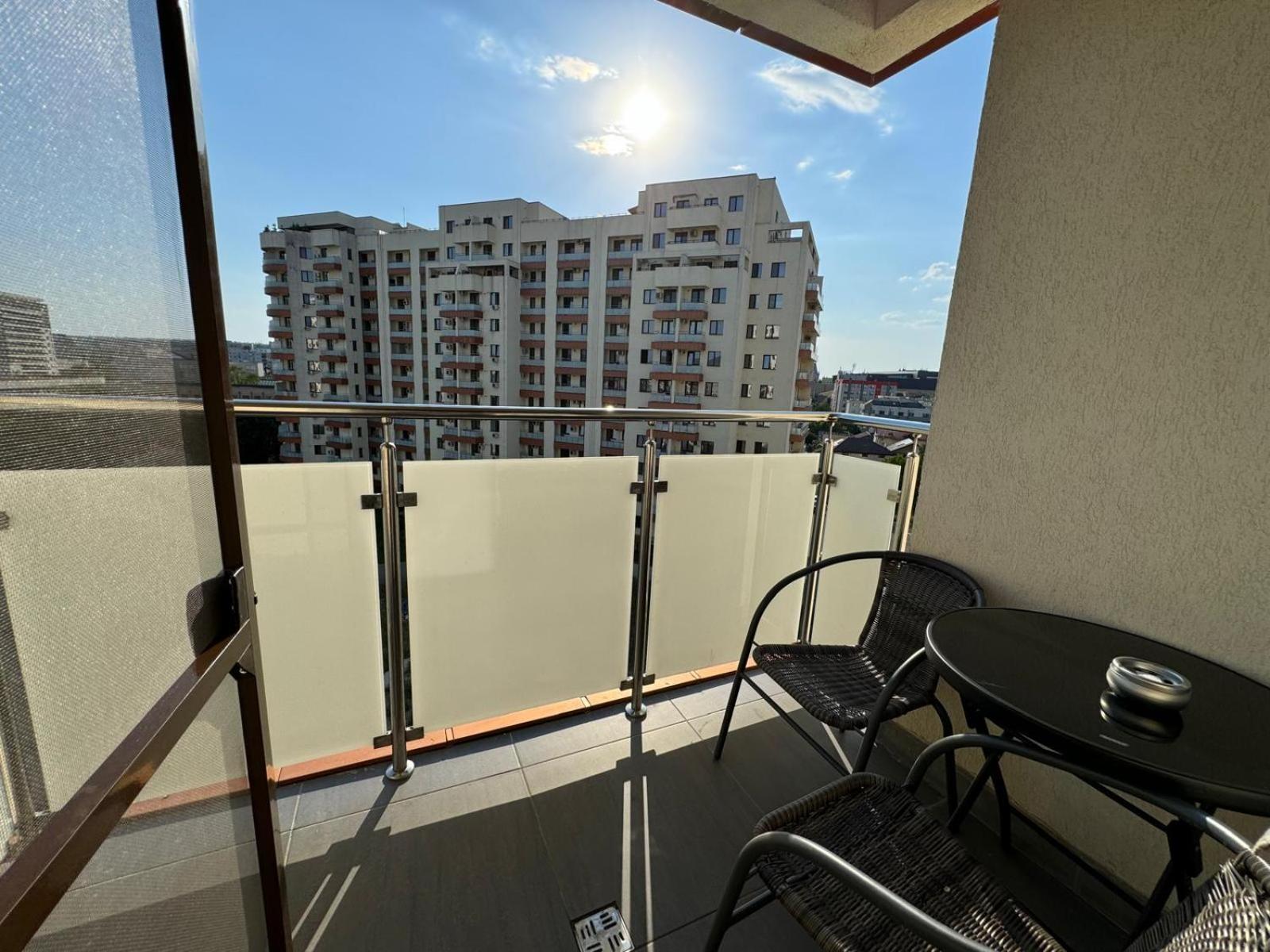 Studios & Apartments Palas By Glam At Lazar Towers Iasi Bagian luar foto